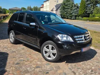 Gebraucht Mercedes ML350 272 PS (200 kW) 2009 Schwarz SUV