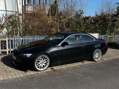 Gebraucht BMW 330 Cabriolet 278 PS (204 kW) 2007 Schwarz Cabrio