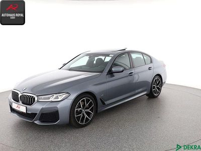 Blau Gebraucht 2022 BMW 520 M Sport Limousine | 33.880 € (Guter Preis)