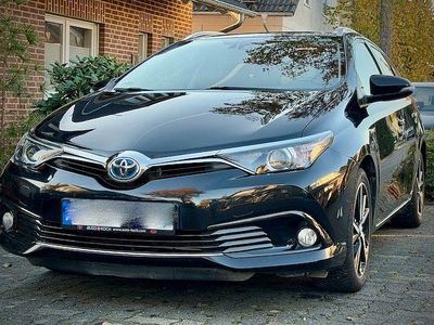 Toyota Auris Touring Sports