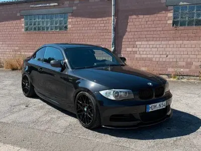Gebraucht BMW 123 Coupé Performance 204 PS (150 kW) 2010 Schwarz Coupé