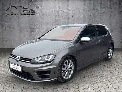 Begagnad VW Golf VII R 300 HK (220 kW) 2016 Grön Halvkombi