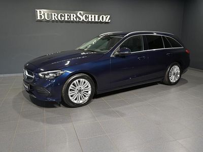 Gebraucht Mercedes C200 Avantgarde 163 PS (119 kW) 2022 Cavansitblau metallic Kombi