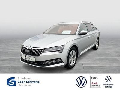 Silber Gebraucht 2021 Skoda Superb Style Kombi | 25.890 € (Fairer Preis)