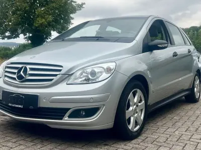 Gebraucht Mercedes B200 136 PS (100 kW) 2006 Silber Van / Kleinbus