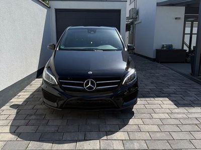 Mercedes B200