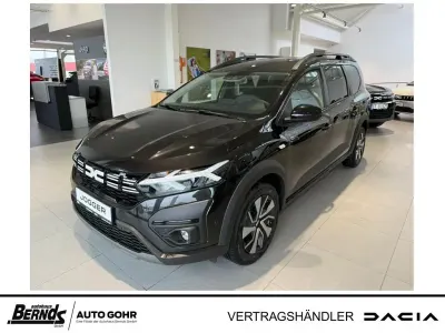 Neu Dacia Jogger Expression 110 PS (80 kW) 2025 Perlmuttschwarz metallic Van / Kleinbus