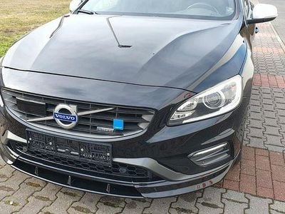 Gebraucht Volvo V60 R-Design 230 PS (169 kW) 2015 Schwarz Kombi