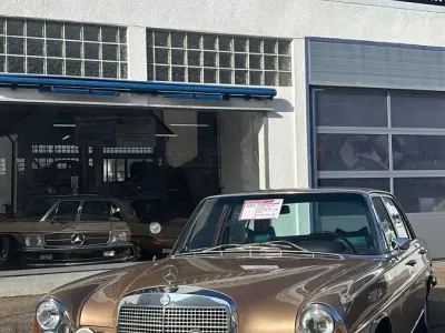 Gebraucht Mercedes 300 250 PS (183 kW) 1970 Gold Limousine