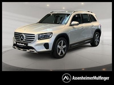 Mercedes GLB220