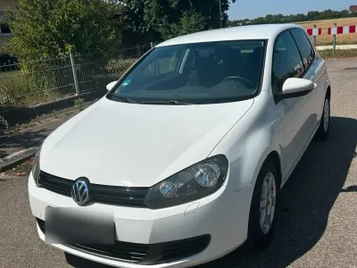 Gebraucht VW Golf VI 80 PS (58 kW) 2009 Weiß Kleinwagen