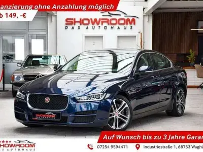 Begagnad Jaguar XE Prestige 179 HK (131 kW) 2016 Blå Sedan