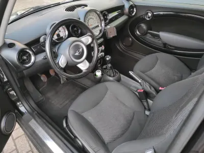 Gebraucht Mini ONE 95 PS (69 kW) 2010 Schwarz Kleinwagen
