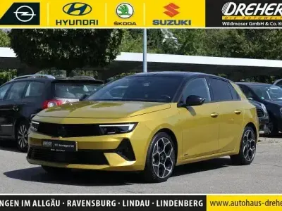 Gebraucht Opel Astra Ultimate 131 PS (96 kW) 2022 Kult gelb Kleinwagen