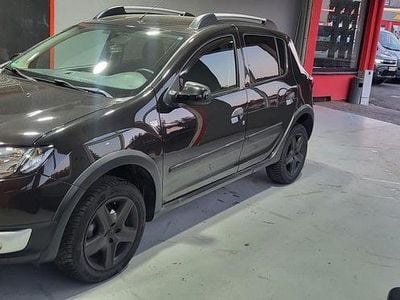 Gebraucht Dacia Sandero Prestige 90 PS (66 kW) 2016 Schwarz Limousine