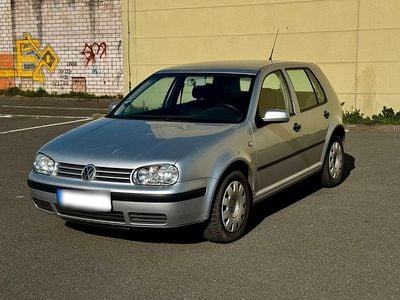 Second-hand VW Golf IV 75 CP (55 kW) 2003 Argintiu Berlinǎ