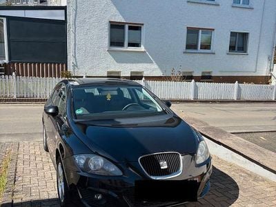 Usata Seat Leon Ecomotive 105 CV (77 kW) 2011 Nero Utilitaria