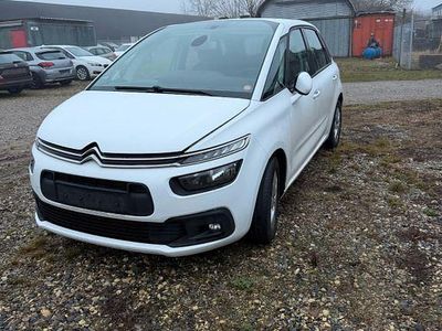 Weiß Gebraucht 2017 Citroën C4 Picasso Start Van / Kleinbus | 3.690 € (Fairer Preis)