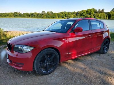 Gebraucht BMW 120 177 PS (130 kW) 2009 Rot Kleinwagen