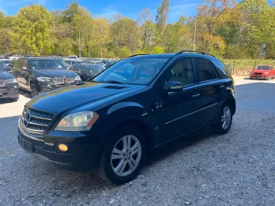 Gebraucht Mercedes ML500 306 PS (225 kW) 2005 Schwarz SUV