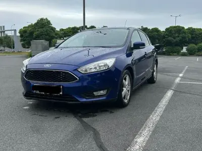 Gebraucht Ford Focus Business Edition 120 PS (88 kW) 2015 Blau Limousine