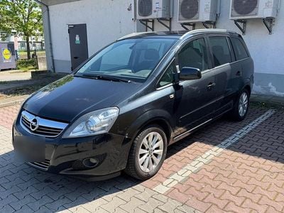 Usata Opel Zafira 140 CV (102 kW) 2013 Nero Monovolume