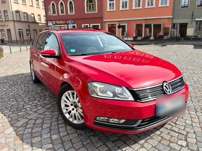 Gebraucht VW Passat 150 PS (110 kW) 2014 Rot Kombi
