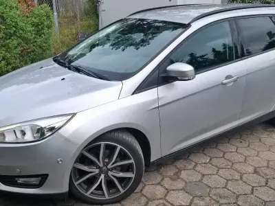 Gebraucht Ford Focus Cool & Connect 120 PS (88 kW) 2017 Silber Kombi