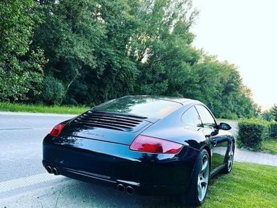 Porsche 911 Carrera
