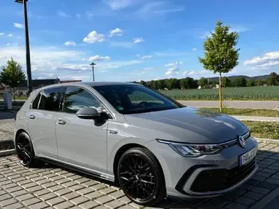 Gebraucht VW Golf VIII R-line 150 PS (110 kW) 2022 Grau Limousine