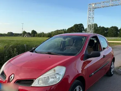Gebraucht Renault Clio III 69 PS (50 kW) 2008 Rot Limousine
