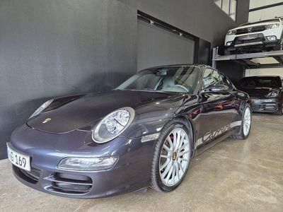 Porsche 911 Carrera