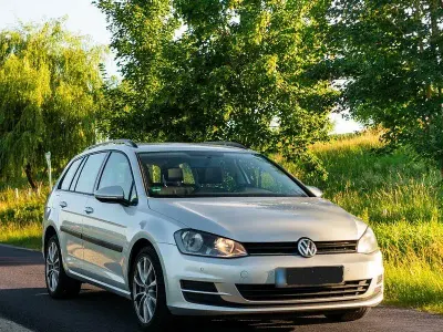 Gebraucht VW Golf VII Trendline 110 PS (80 kW) 2014 Grau Limousine