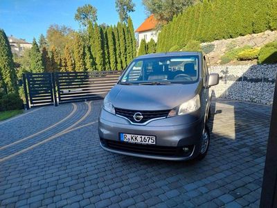 Nissan Evalia