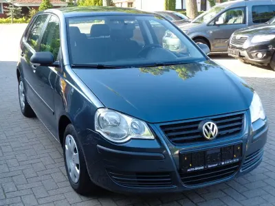 Gebraucht VW Polo Trendline 69 PS (50 kW) 2009 Blau Kleinwagen