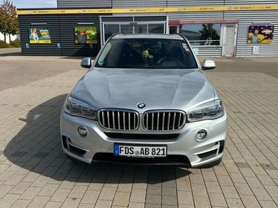 gebraucht BMW X5 xDrive40d - Vollauslastung