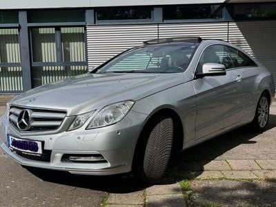 Mercedes E200