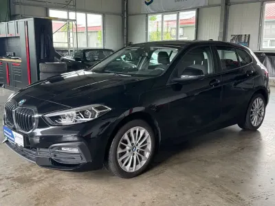 Gebraucht BMW 120 Advantage 190 PS (139 kW) 2023 Schwarz Kleinwagen