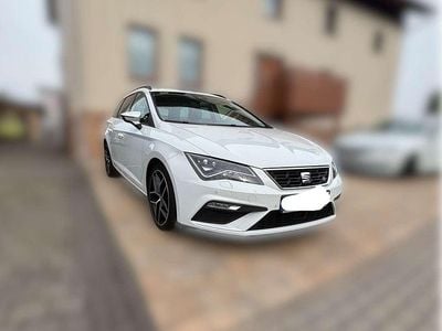Weiß Gebraucht 2019 Seat Leon FR Limousine | 14.399 € (Fairer Preis)