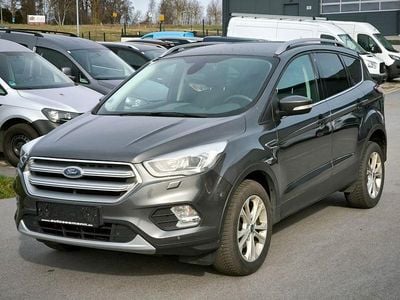 Gebraucht Ford Kuga Titanium 120 PS (88 kW) 2019 Grau SUV