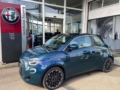 Gebraucht Fiat 500e La Prima 86 kW (118 PS) 2022 Colore esterno (ozean grün) Limousine