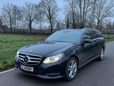 Gebraucht 2014 Mercedes E220 Avantgarde Kombi | 13.700 € (Fairer Preis)