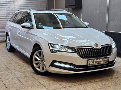 Gebraucht Skoda Superb Premium Edition 200 PS (147 kW) 2023 Weiß Kombi
