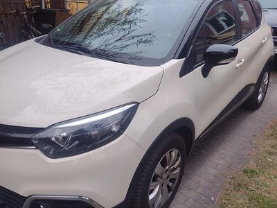 Second-hand Renault Captur 90 CP (66 kW) 2015 Bej SUV