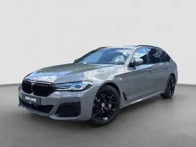 Gebraucht BMW 530e Shadowline 292 PS (214 kW) 2022 Grau Limousine