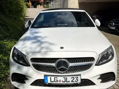 Gebraucht Mercedes C200 AMG 184 PS (135 kW) 2019 Weiß Cabrio