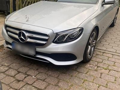 Mercedes E220
