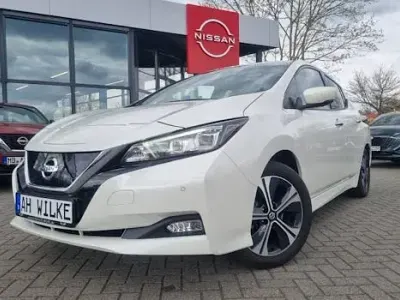 Gebraucht Nissan Leaf N-Connecta 110 kW (150 PS) 2022 Weiß Kleinwagen