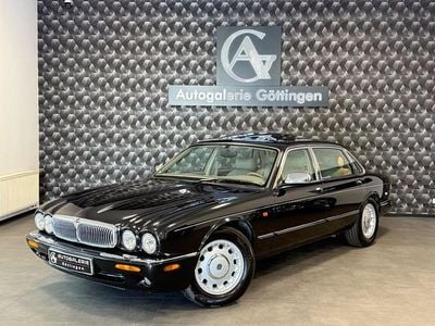 Usata Jaguar XJ Sovereign 284 CV (208 kW) 1999 Nero Berlina
