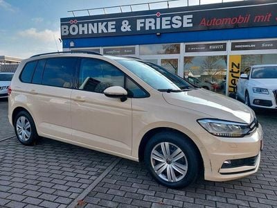 Gebraucht VW Touran Comfortline 150 PS (110 kW) 2023 Beige Van / Kleinbus
